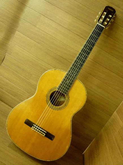 YAMAHA(ヤマハ)のクラシックギターCP-300【クラシックギター高価買取 